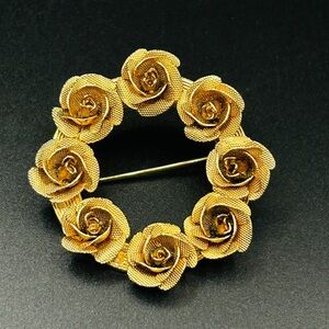 Gold-Tone Floral Mid Century Wreath Brooch